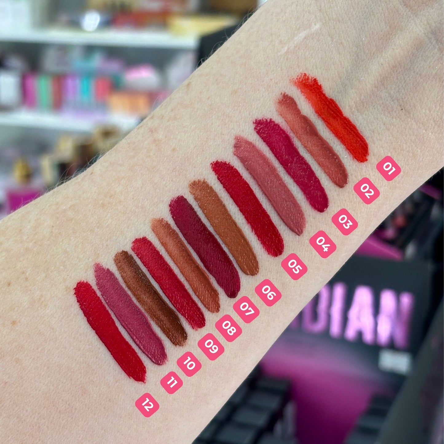 Gloss + Labial Mood Ruby Rose HB569-1-2