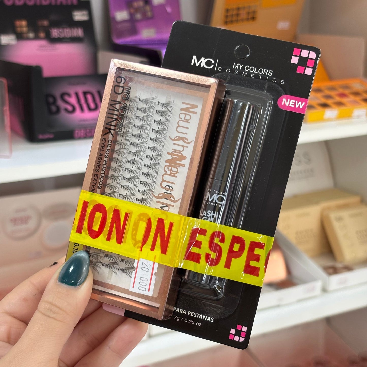 Combo en Promo: Pestañas + Pegamento