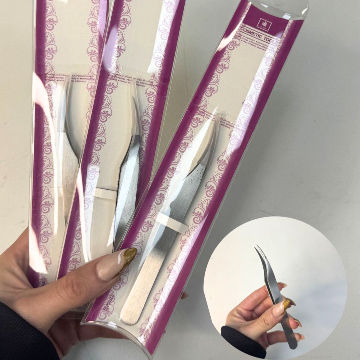 Pinza Curva para Aplicar Pestañas Vip Style ML133233